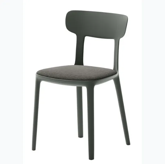 Canova chair in polypropylene with upholstered fabric seat by Veneta Cucine