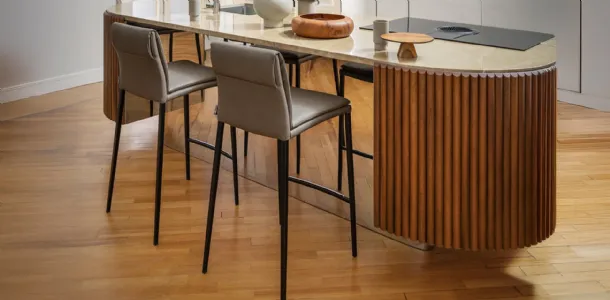 Carmen stool by Calligaris