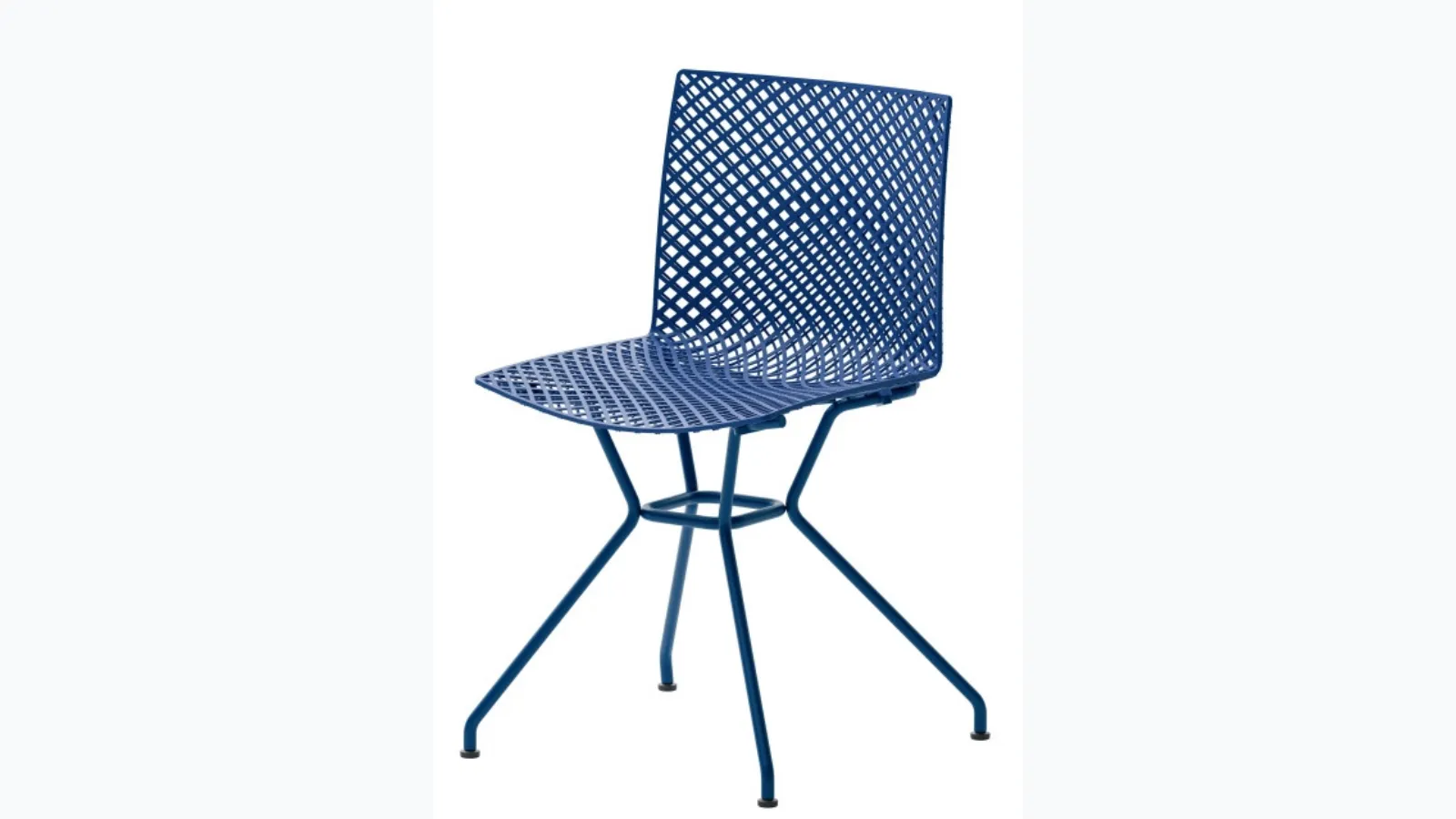 City TR chair in technopolymer with metal structure by Veneta Cucine.