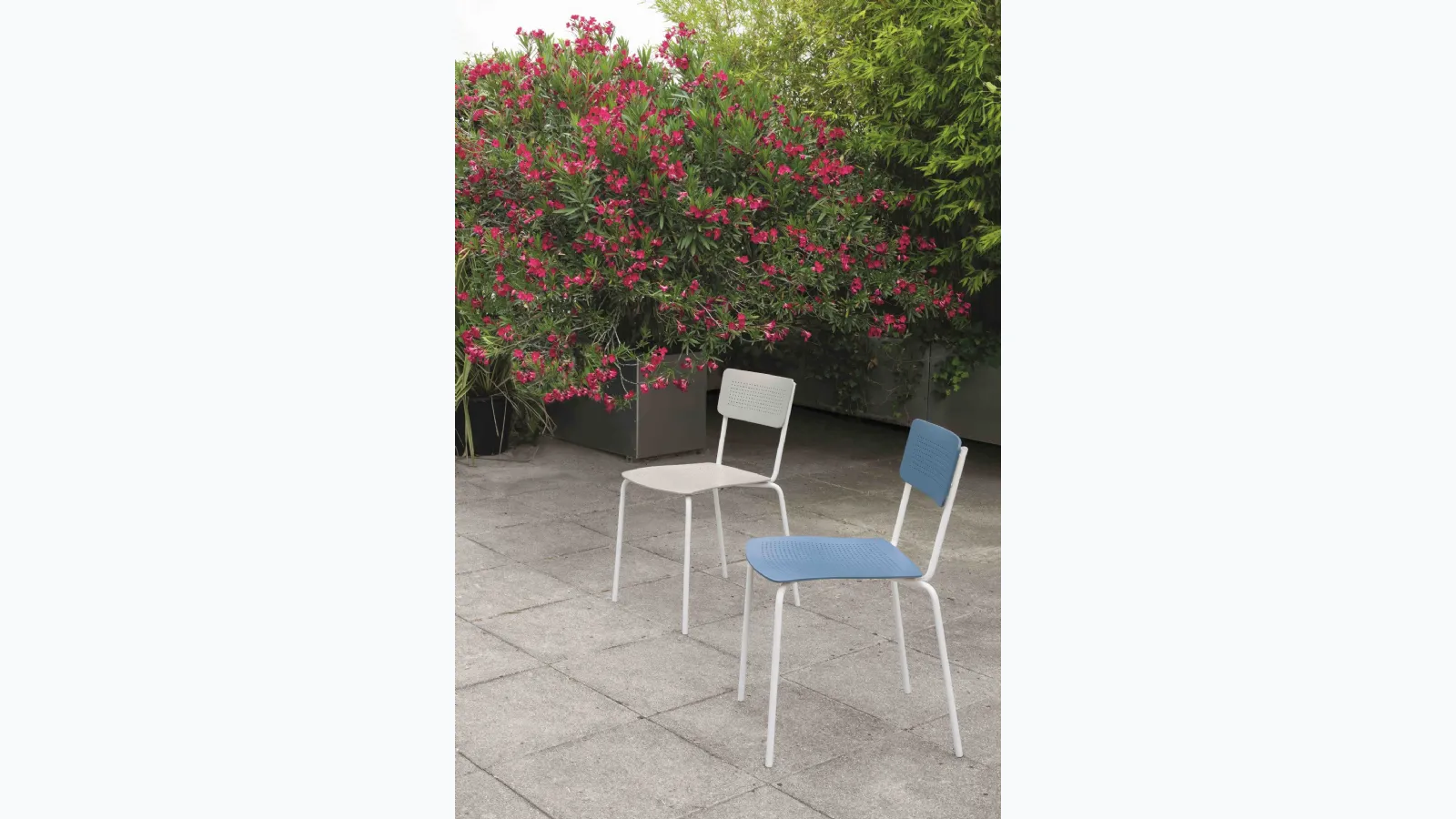 Ingenia's College Outdoor Chair.