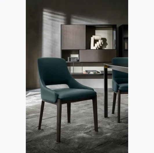 Devon leather chair by Molteni & C