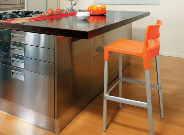 Technopolymer stool Divo by Scab Design