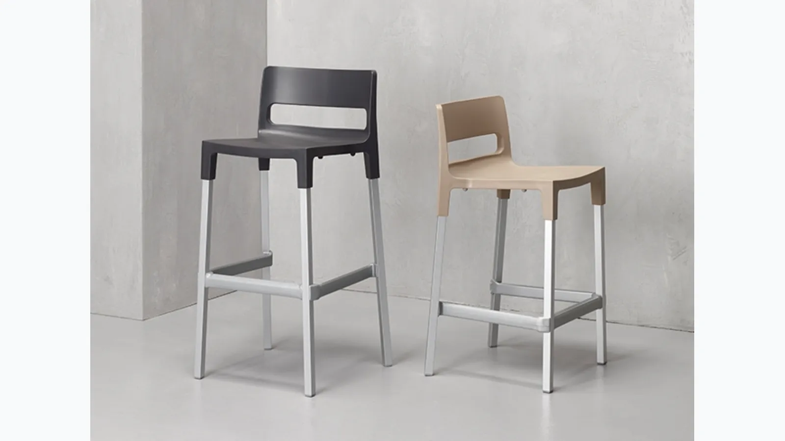 Technopolymer stool Divo by Scab Design