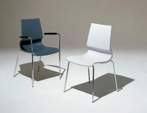 Gigi® Chair by Knoll.