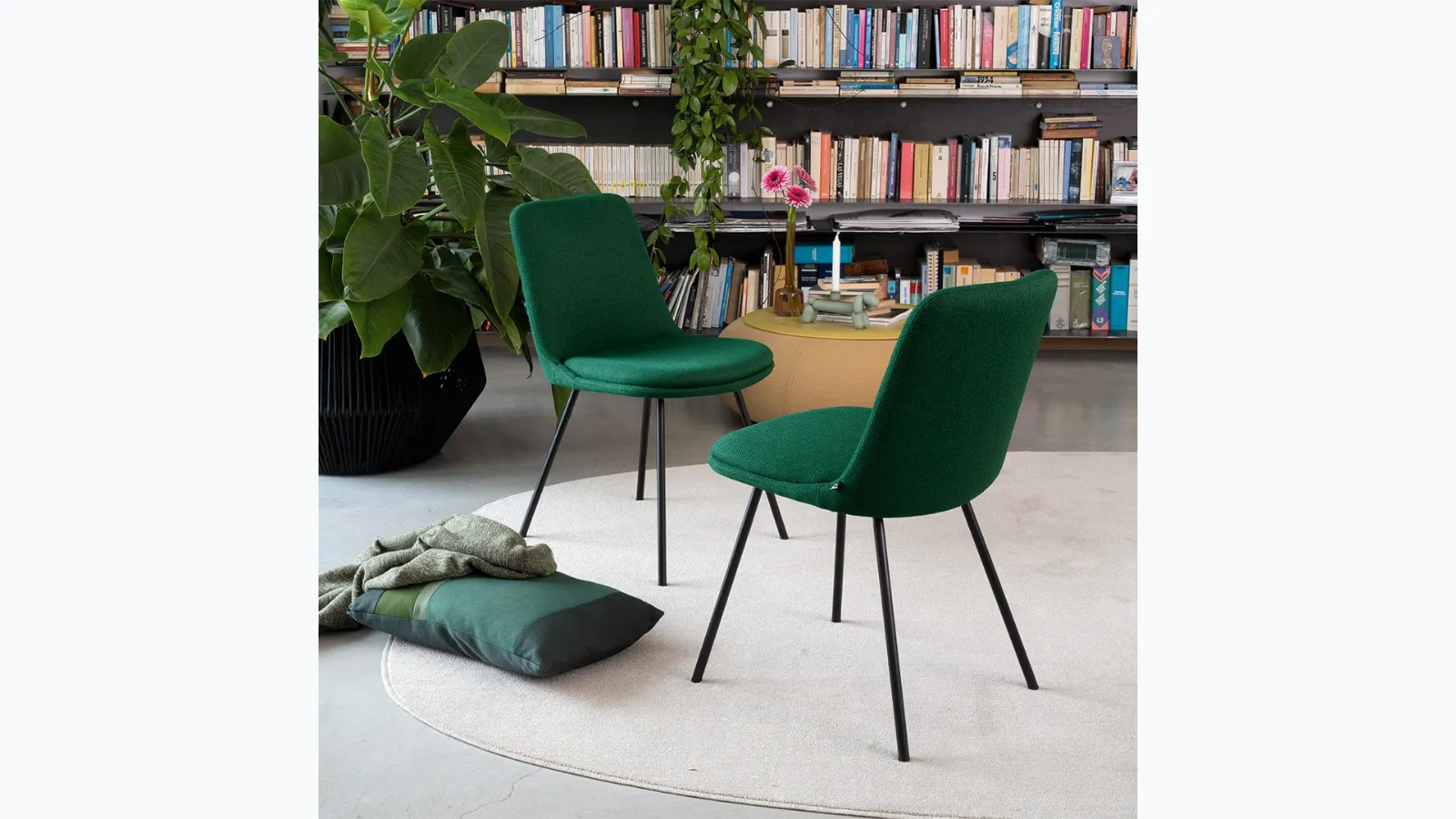 Upholstered fabric chair Hedra by Connubia