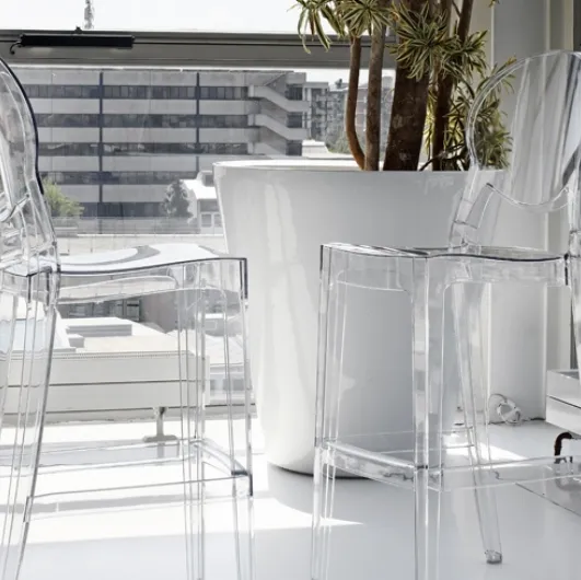 Igloo stool in polycarbonate by Scab Design.