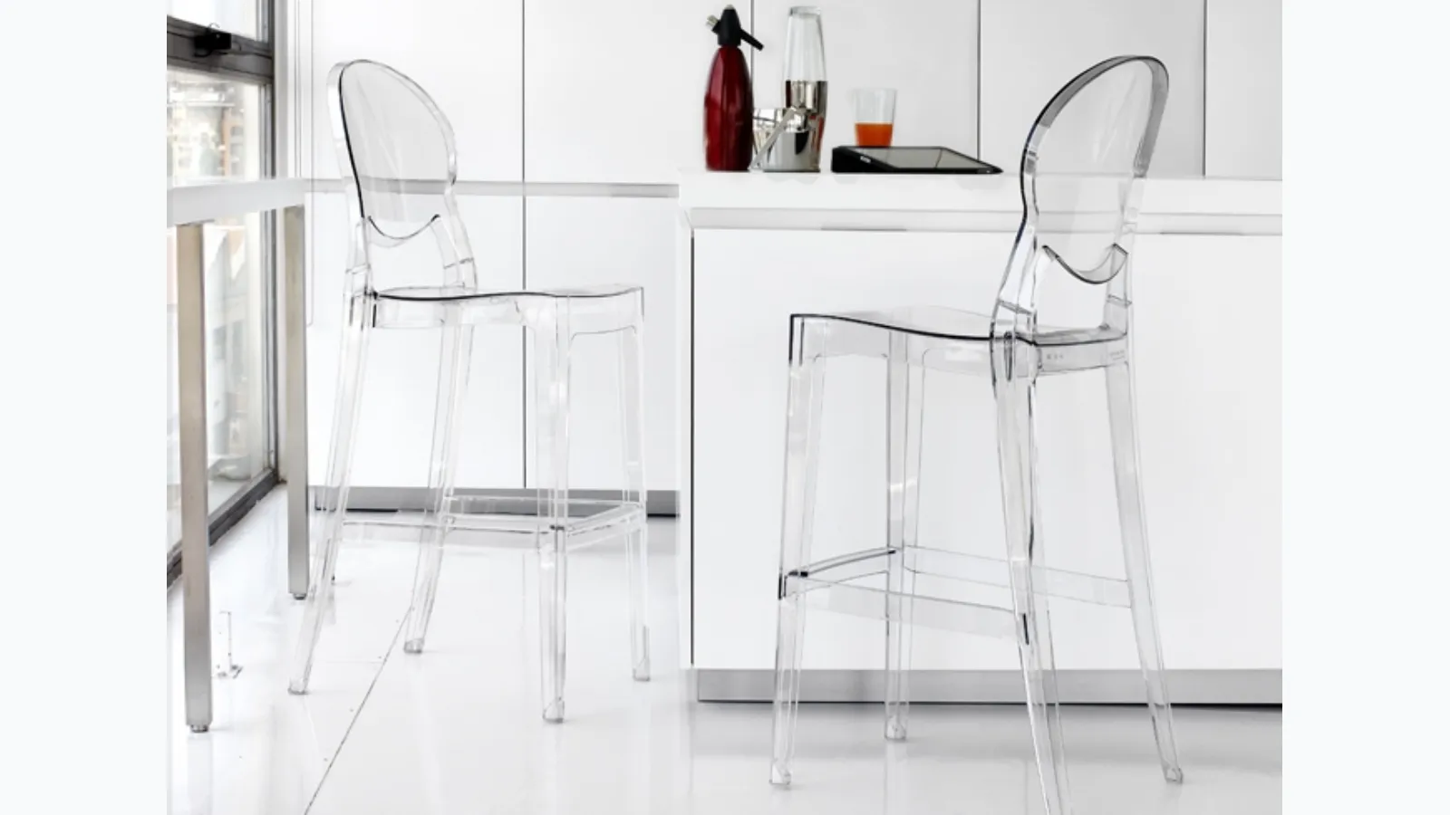 Igloo polycarbonate stool by Scab Design