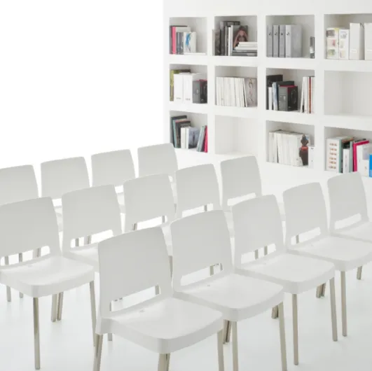Stackable chair Joi by Pedrali
