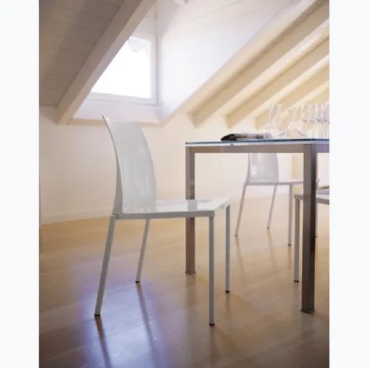 Kuadra chair by Pedral
