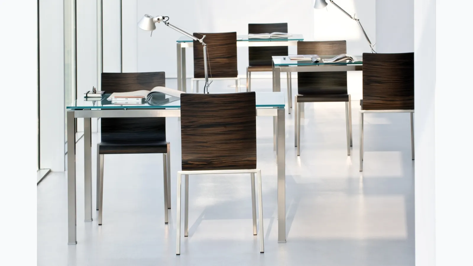 Chair Kuadra in Pedrali wood