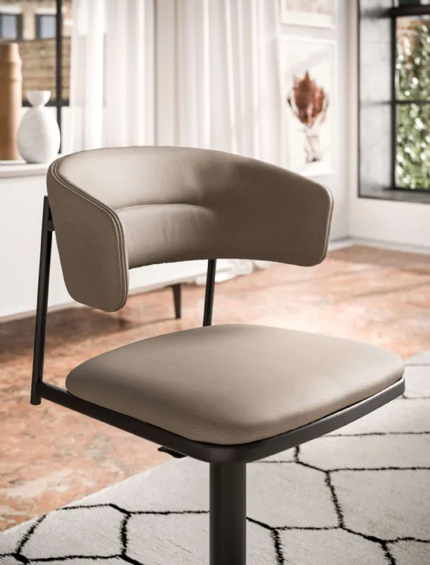 Leather stool Lia by Ozzio