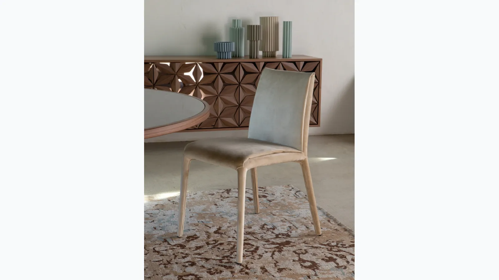Lisa chair covered in leather by Tonin Casa.