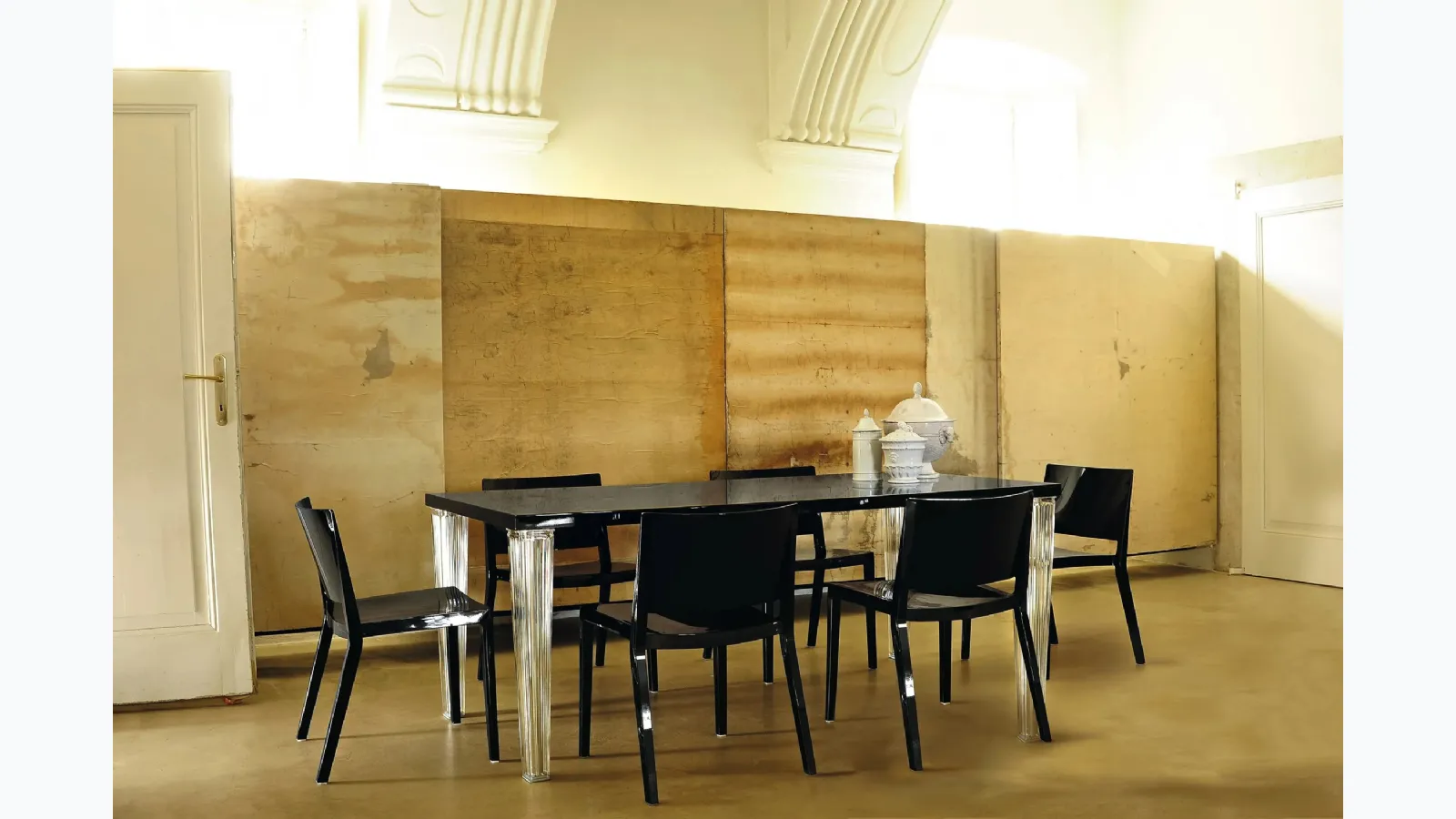 Stackable chair Lizz by Kartell