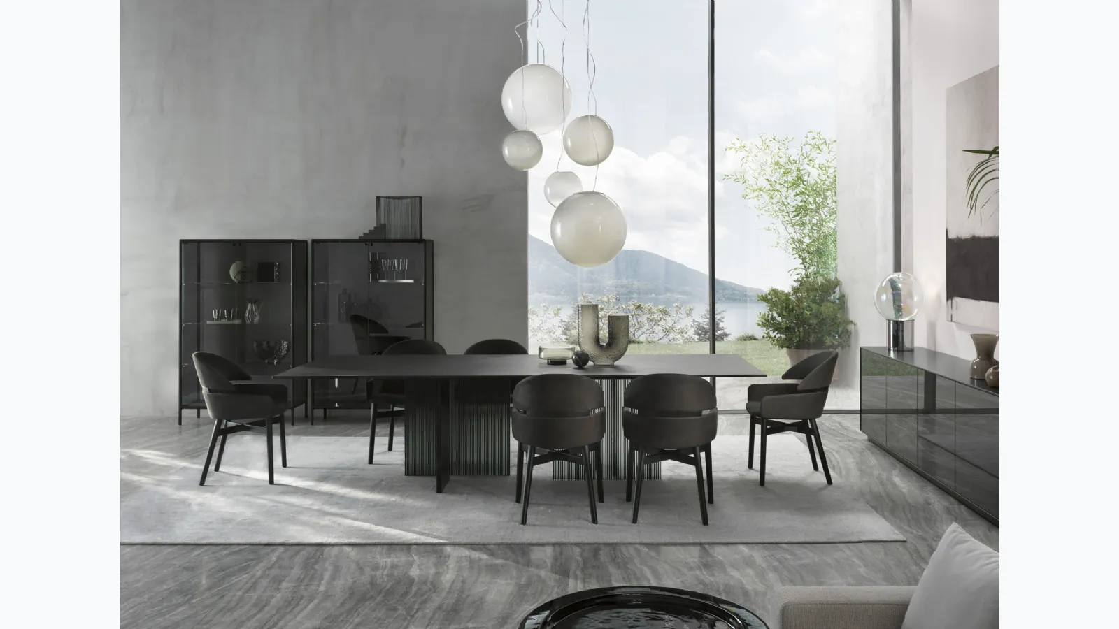 Lloyd leather chair by Fiam.