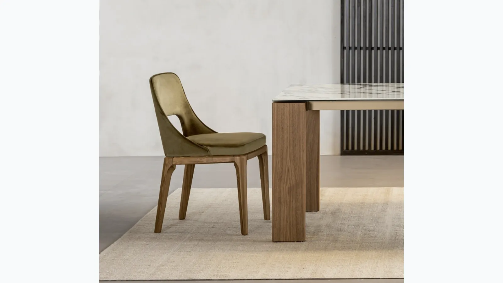 Chair Maia in Reflexes fabric