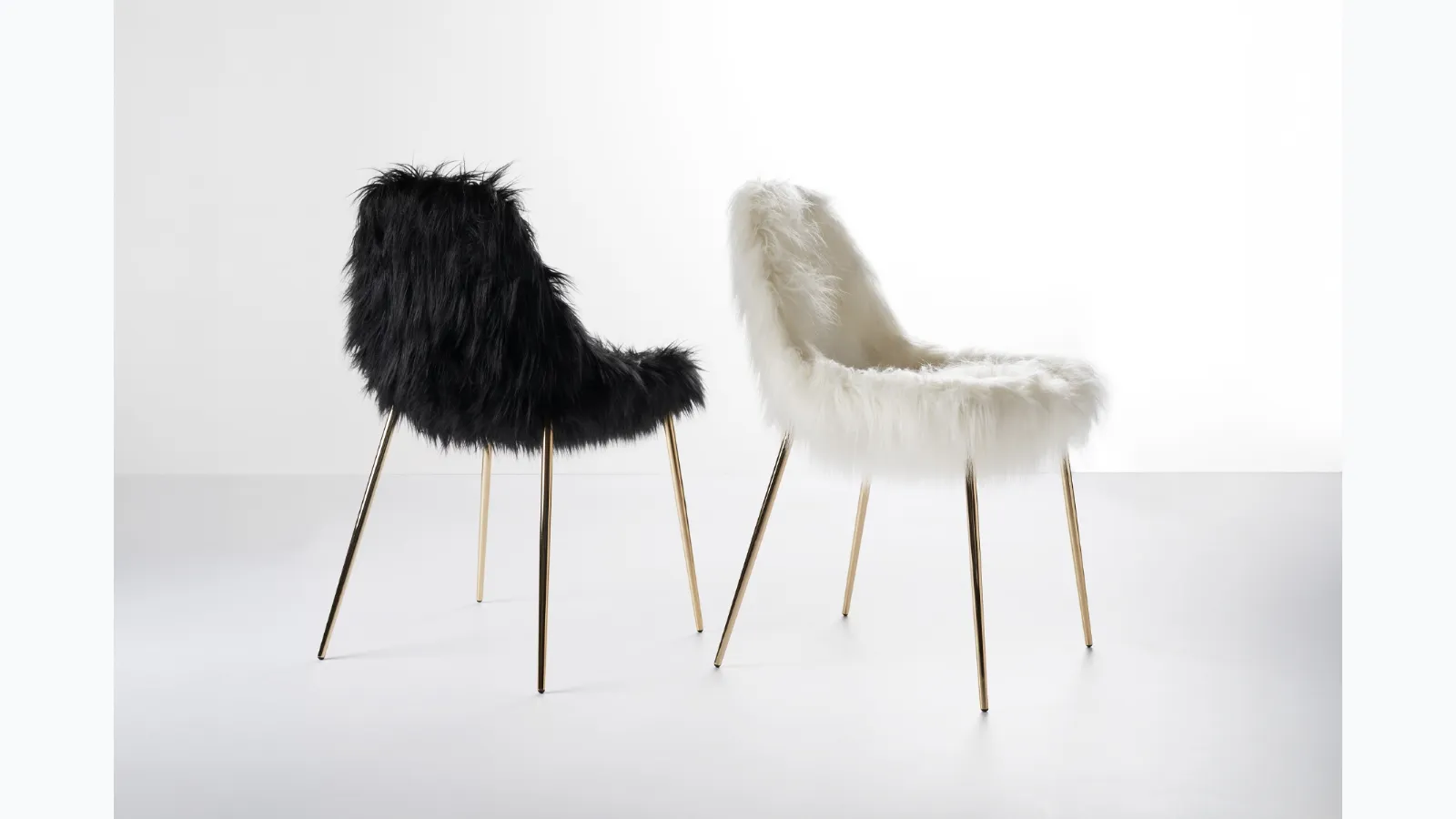 Mammamia Fur Chair in eco fur by Opinion Ciatti.