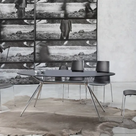 Stackable chair with recyclable polypropylene shell reinforced with fiberglass and tubular steel structure chromed Mannequin by Scab Design