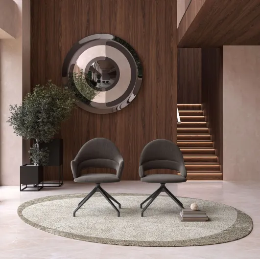 Ozzio's Marine Chair