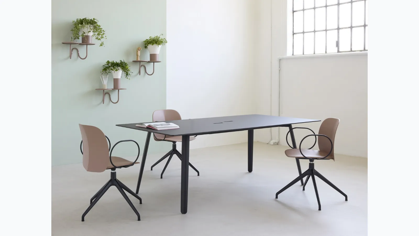 Mentha chair by Scab Design