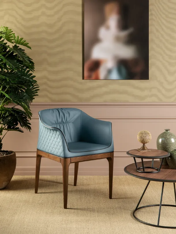 Mivida leather chair with diamond quilted backrest and Elite wood structure by Tonin Casa
