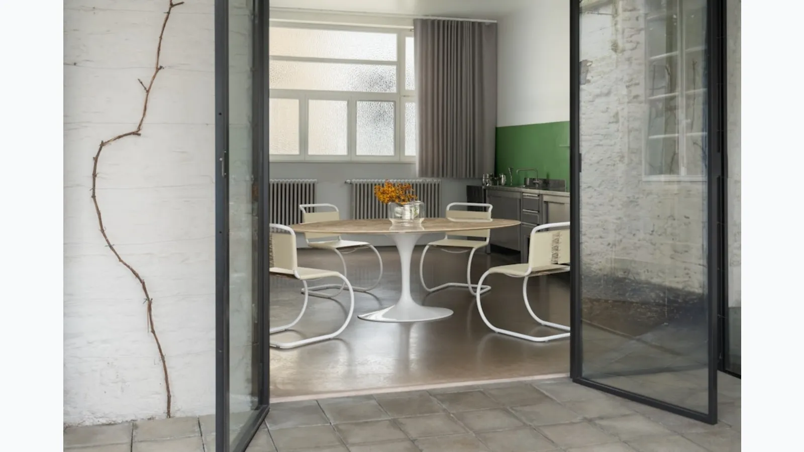 Knoll MR Side Chair in leather