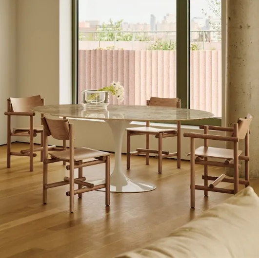 Knoll's Muecke Chair, a wooden chair