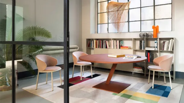 Mun fabric chair by Desalto.
