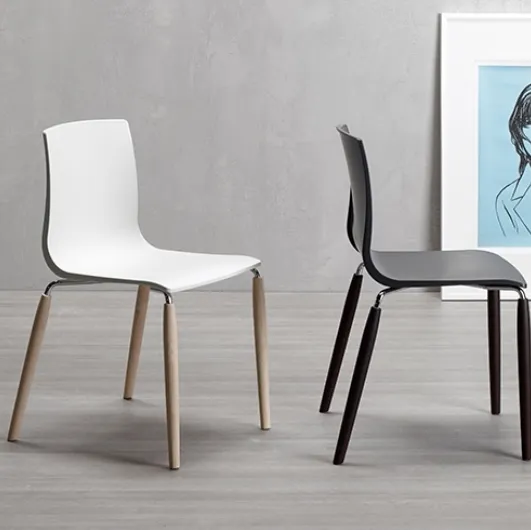 Chair with recyclable technopolymer shell and solid wood legs Natural Alice by Scab Design