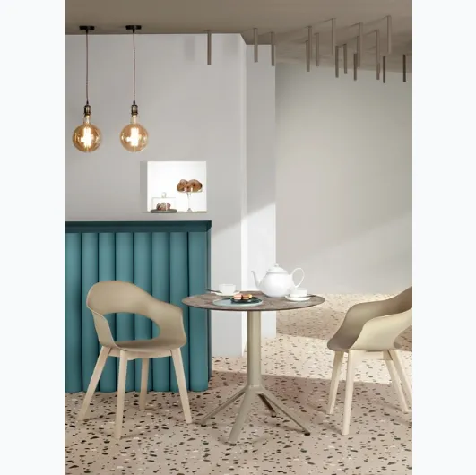 Natural Lady B chair by Scab Design.