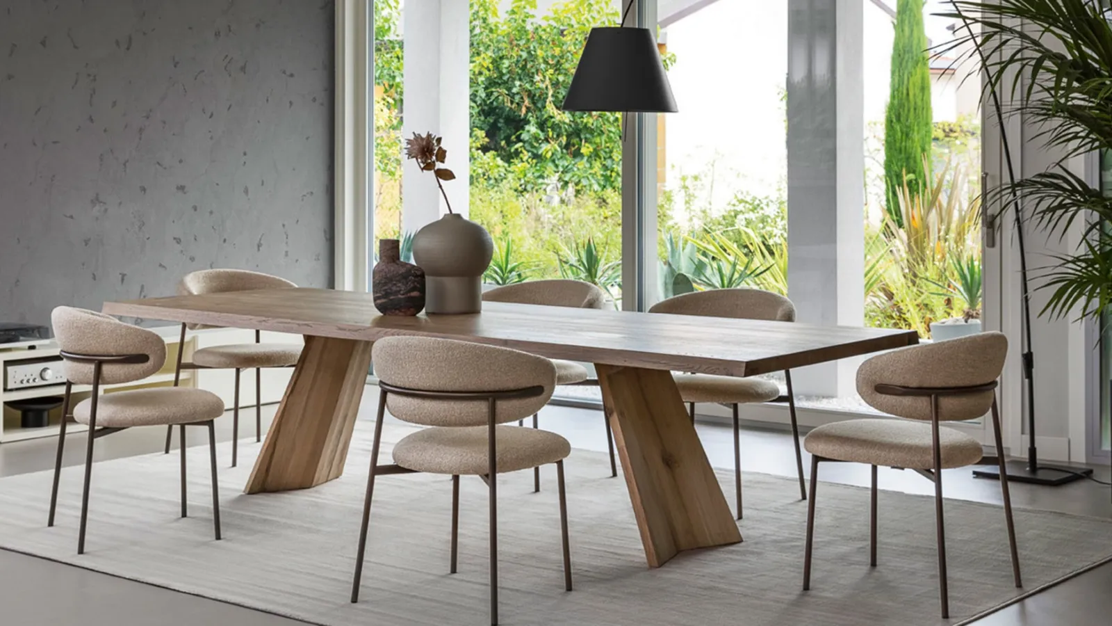 Fabric chair with metal legs Oleandro by Calligaris