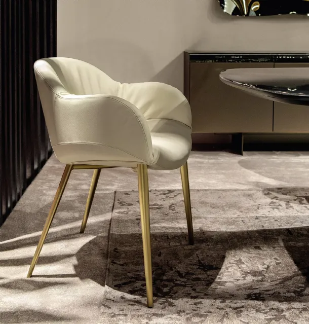 Padded leather chair Olympia by Tonin Casa.