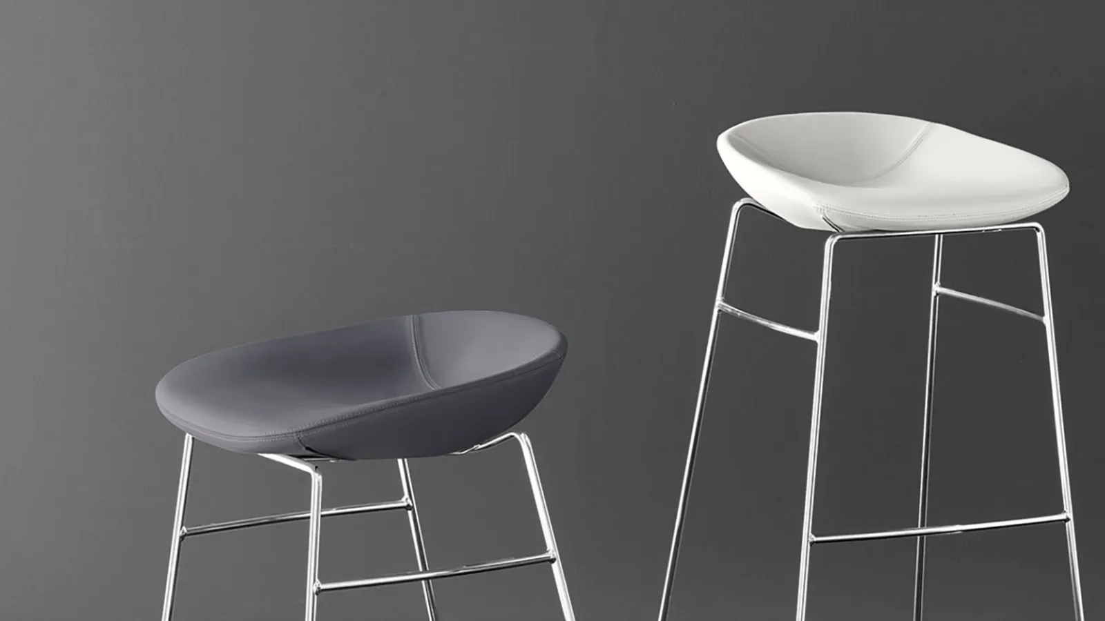 Palm fabric stool with leatherette effect by Calligaris.