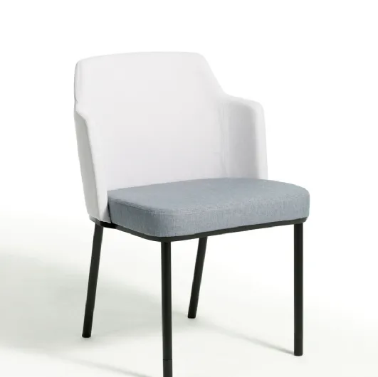 Remix® Side Chair by Knoll.
