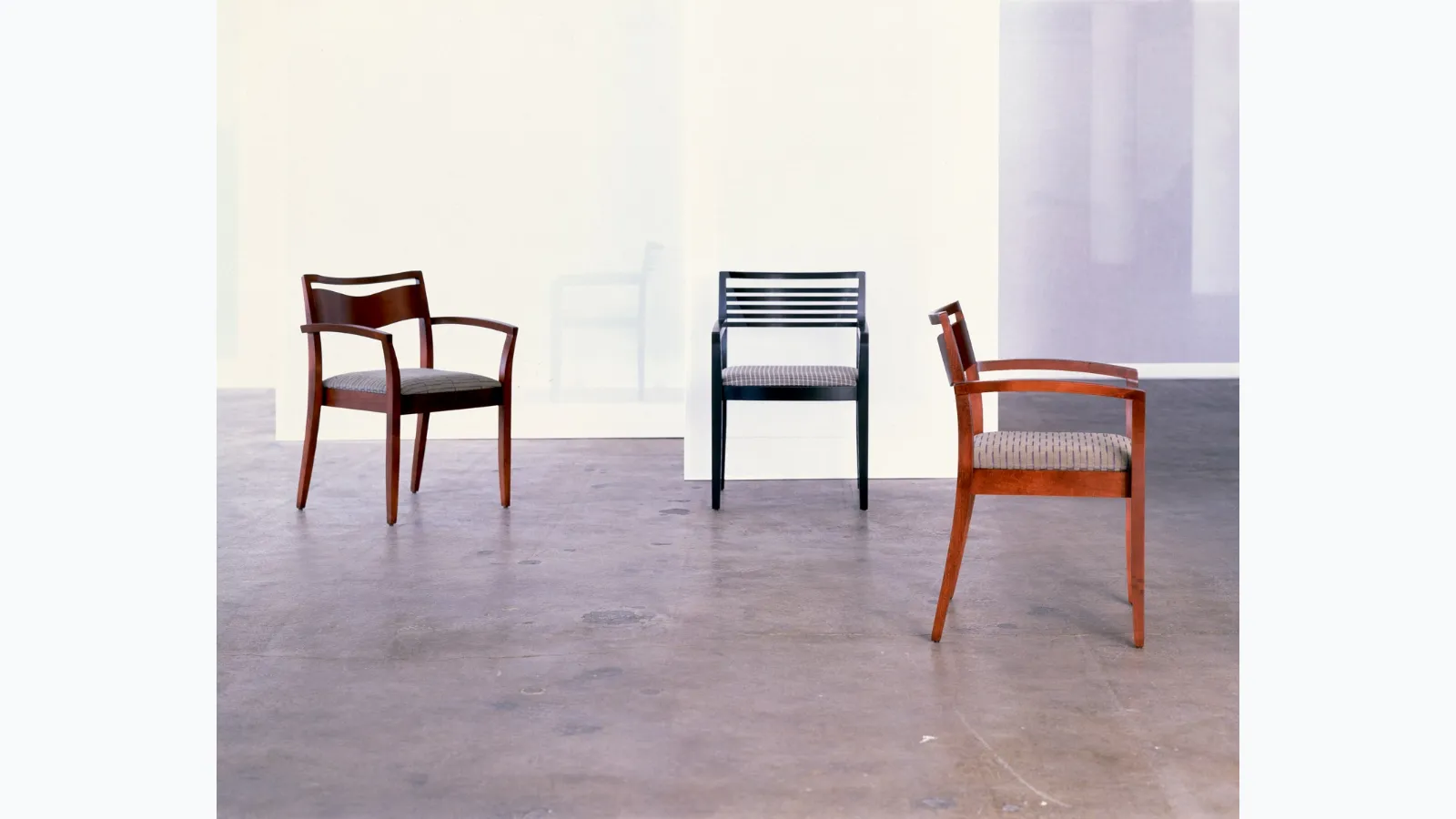 Ricchio Chair by Knoll
