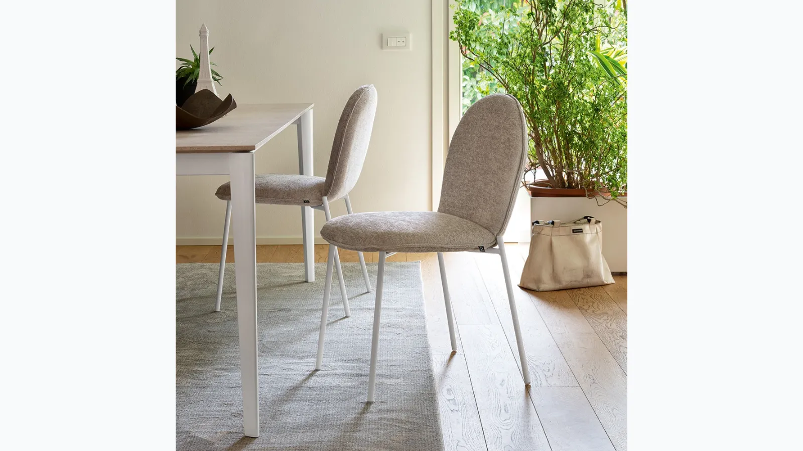Riley Mid Chair by Connubia