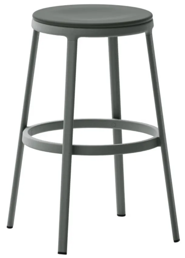 Round polypropylene stool with metal structure by Veneta Cucine.