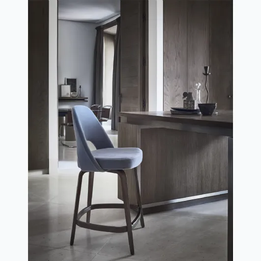 Saarinen Executive Stool by Knoll
