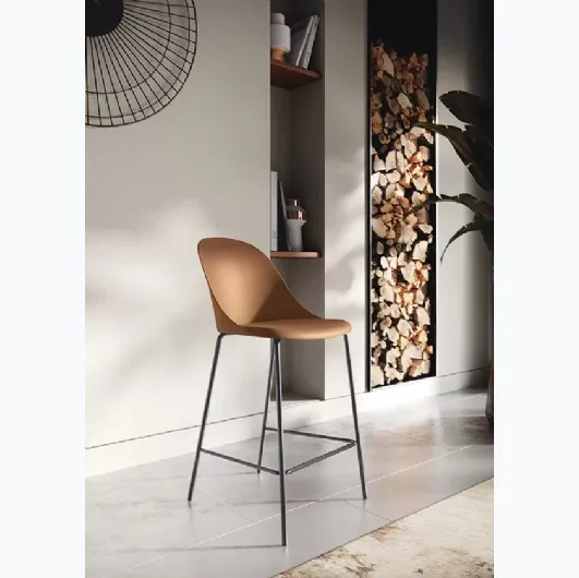 Sam Outdoor stool in polypropylene by Ingenia.