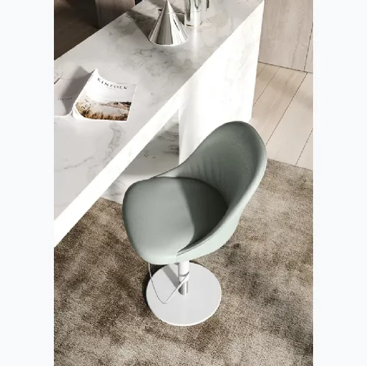 Sam stool in Ingenia eco-leather