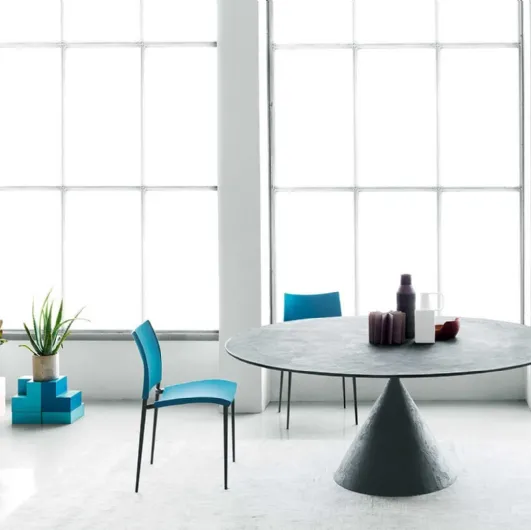 Sand chair in fabric by Desalto.