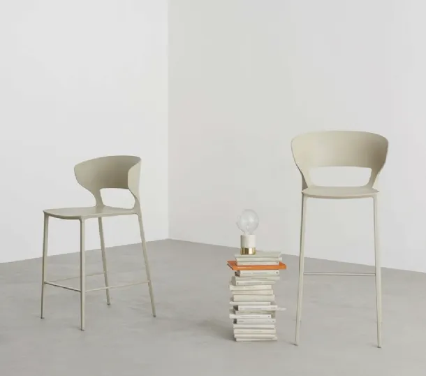Koki polyurethane stool by Desalto