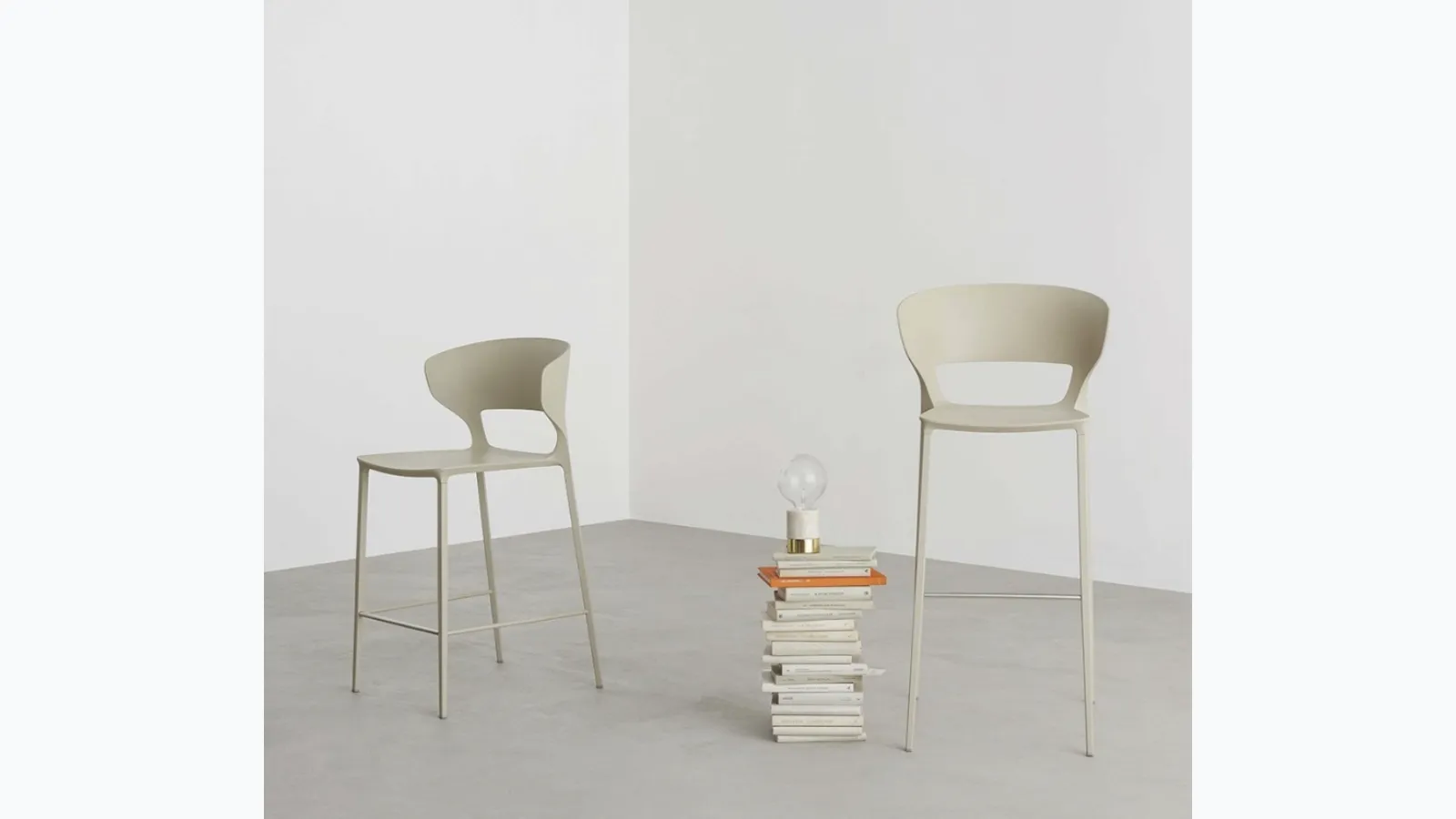 Koki polyurethane stool by Desalto