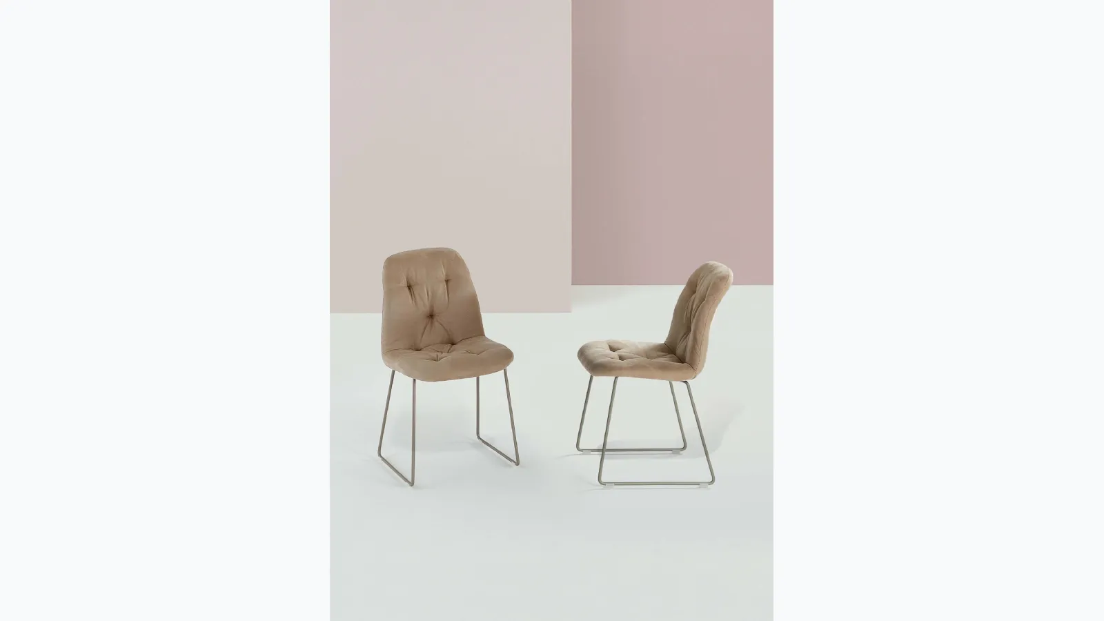 Padded chair in econabuk Spring by Ingenia.