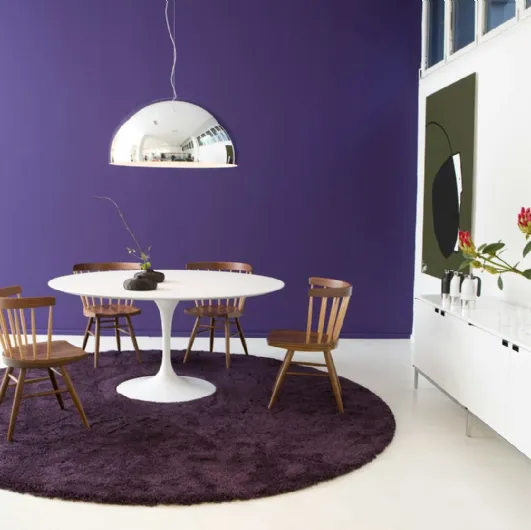 Knoll's Straight Chair.