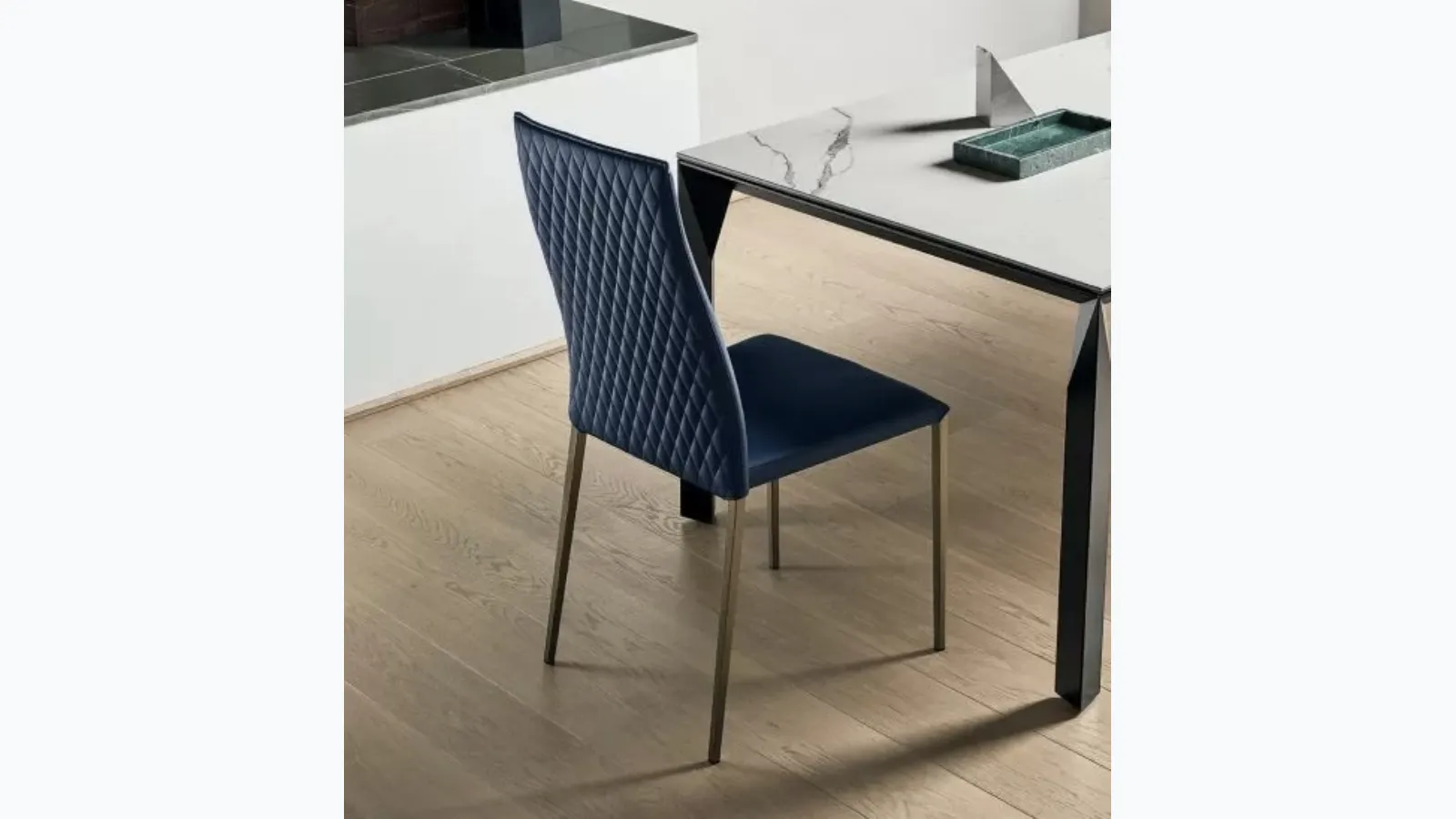 Leather Tai chair by Bontempi.