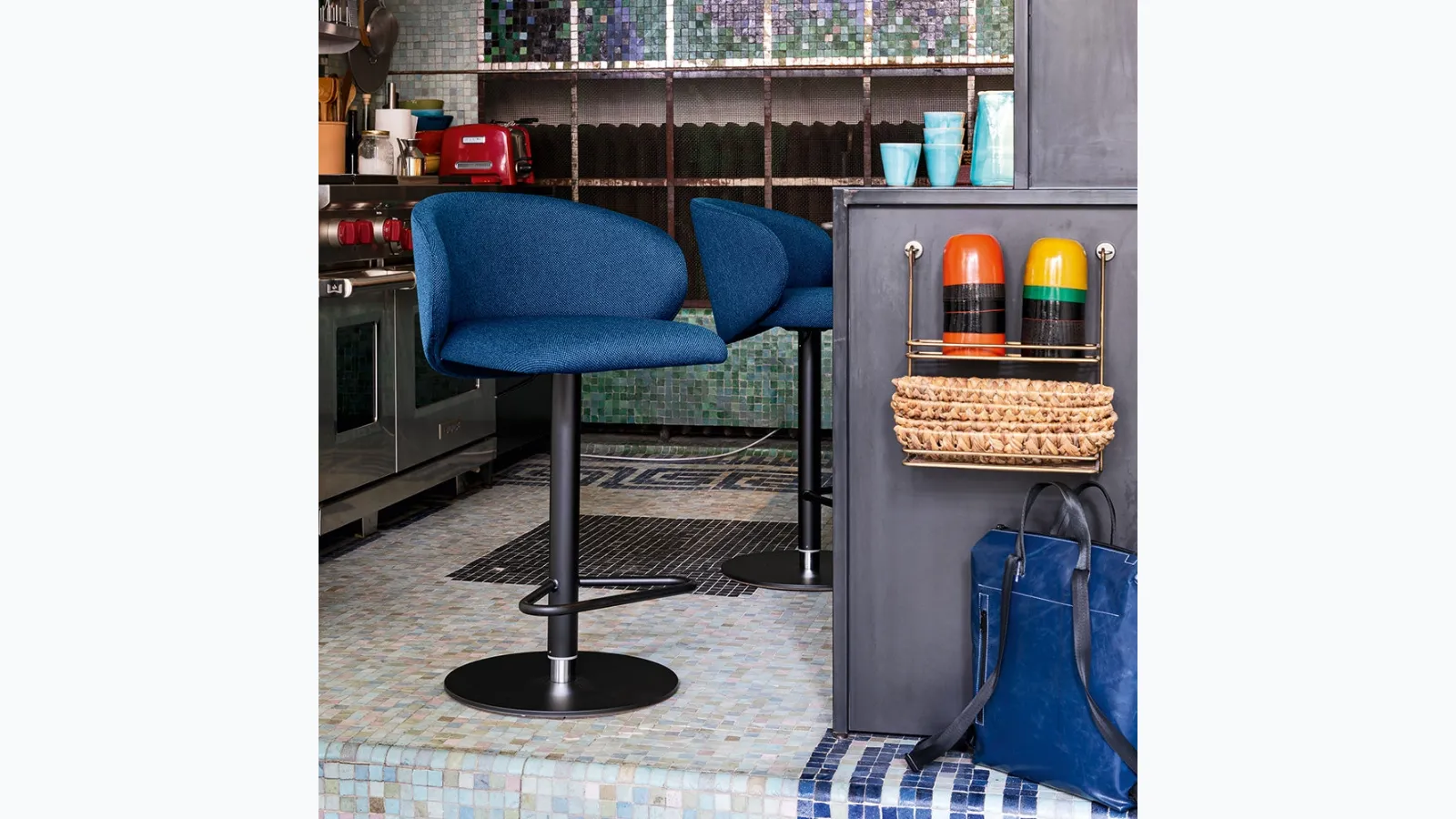 Adjustable height stool Tuka by Connubia