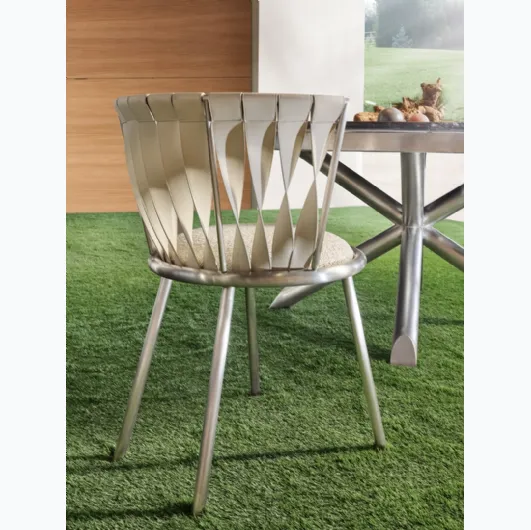 Twist leather chair by Cantori