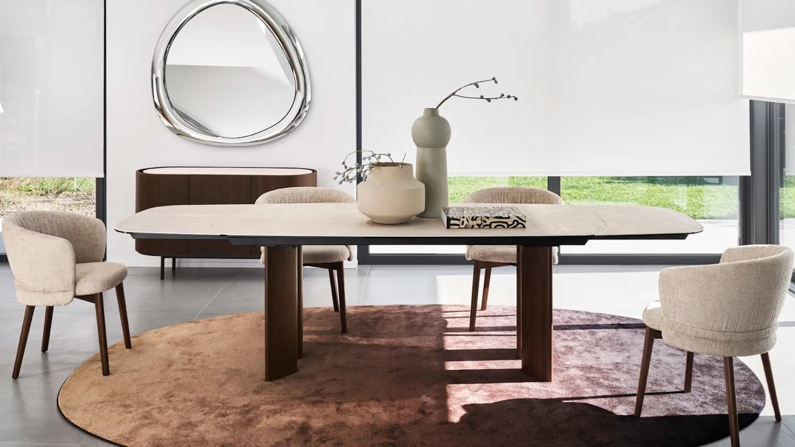 Vanilla chair in Calligaris fabric.