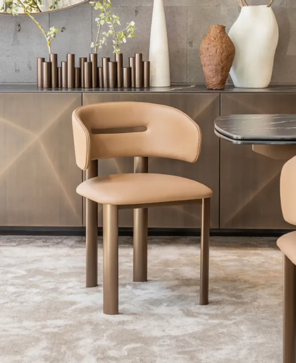 Design chair in Velvet leather by Riflessi.