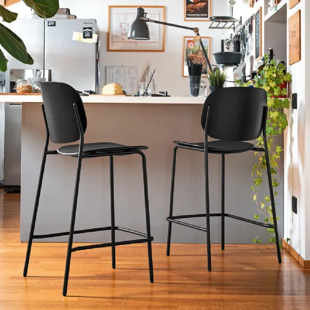 Yo! polypropylene stool by Connubia